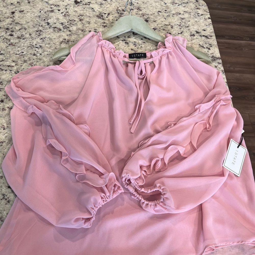 1. State Rose Pink Cold Shoulder Ruffle Sleeve Blouse NWT